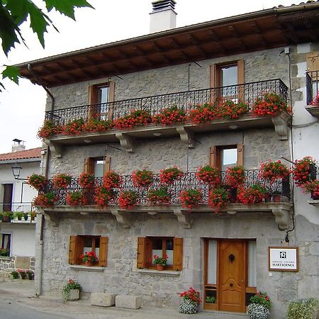 Casa Rural Martxoenea Landetxea Hotel Arruazu Exterior photo