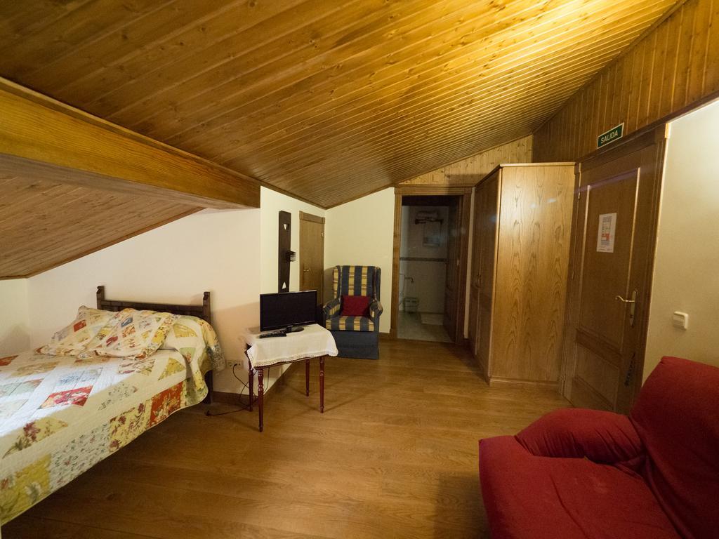 Casa Rural Martxoenea Landetxea Hotel Arruazu Exterior photo