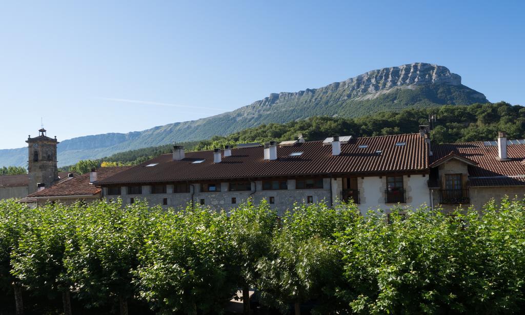 Casa Rural Martxoenea Landetxea Hotel Arruazu Exterior photo