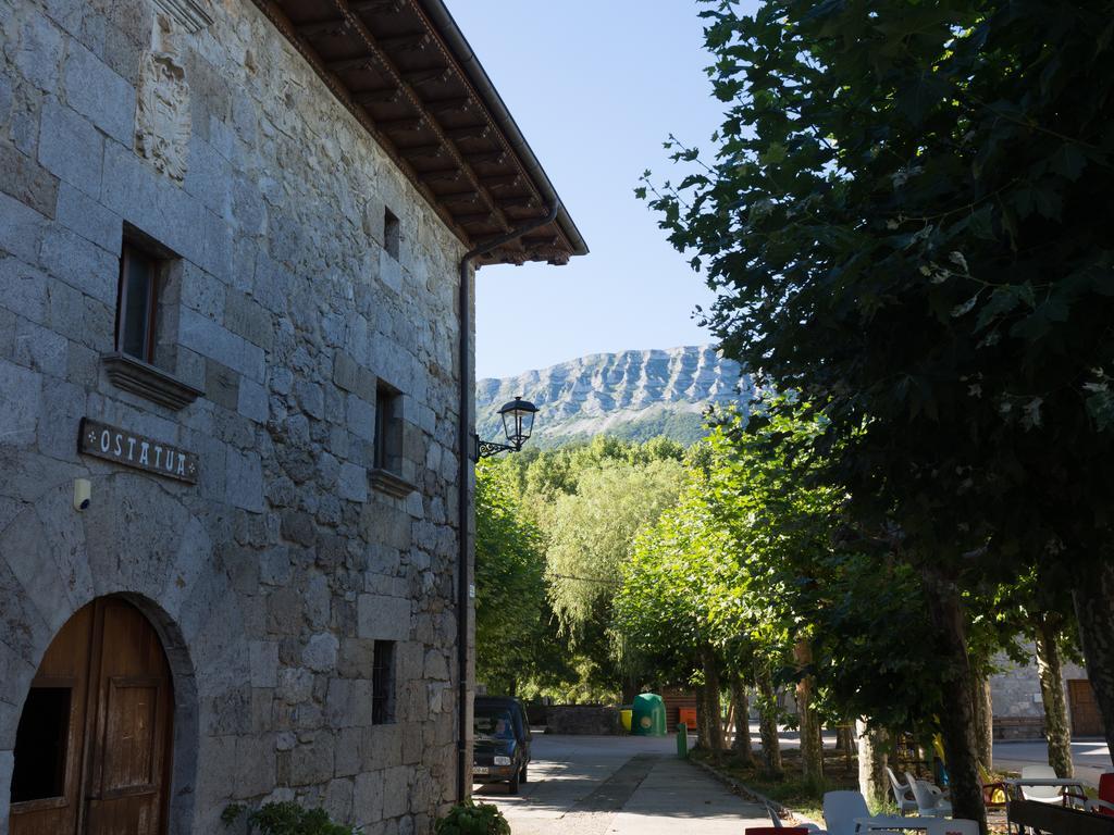 Casa Rural Martxoenea Landetxea Hotel Arruazu Exterior photo
